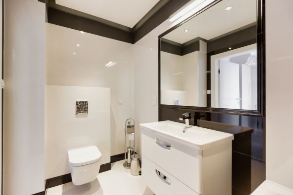Business Bathroom Remodeling in Sylvania